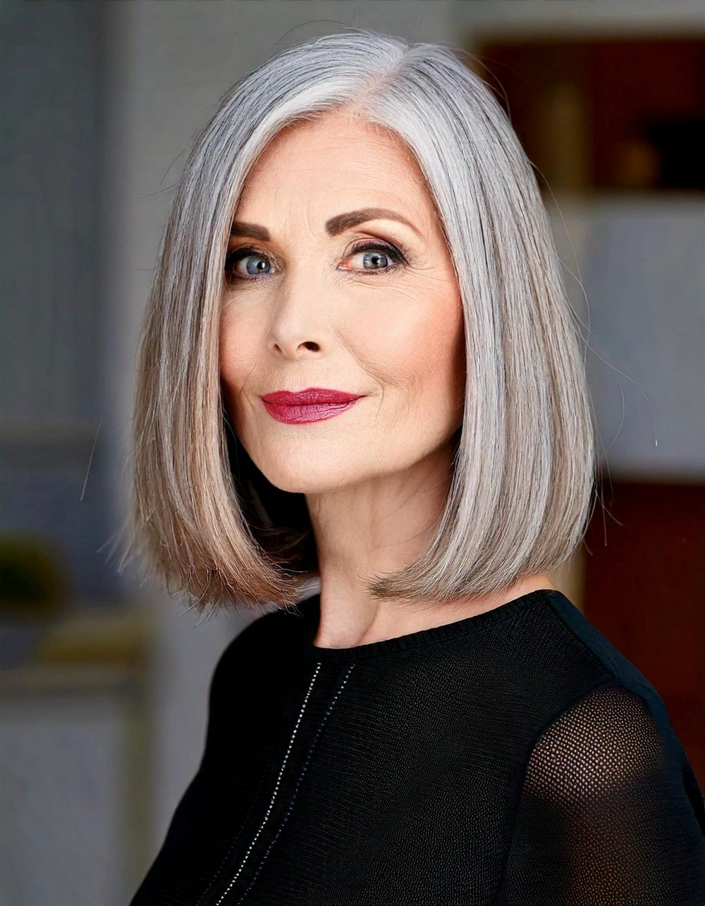 Sleek Silver Lob with Blunt Ends